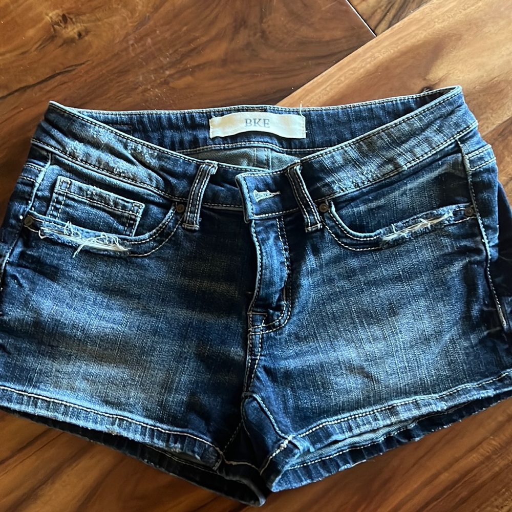 BKE womens shorts! Excellent condition!